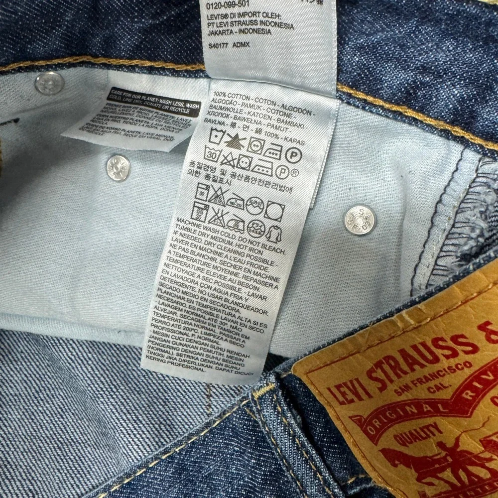Levi's 550 Jean Shorts Mens 42 (43x10 ACTUAL) Relaxed Fit Blue Denim Casual Jort